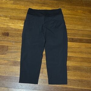 Prana Women’s Black Cropped Pants, Medium